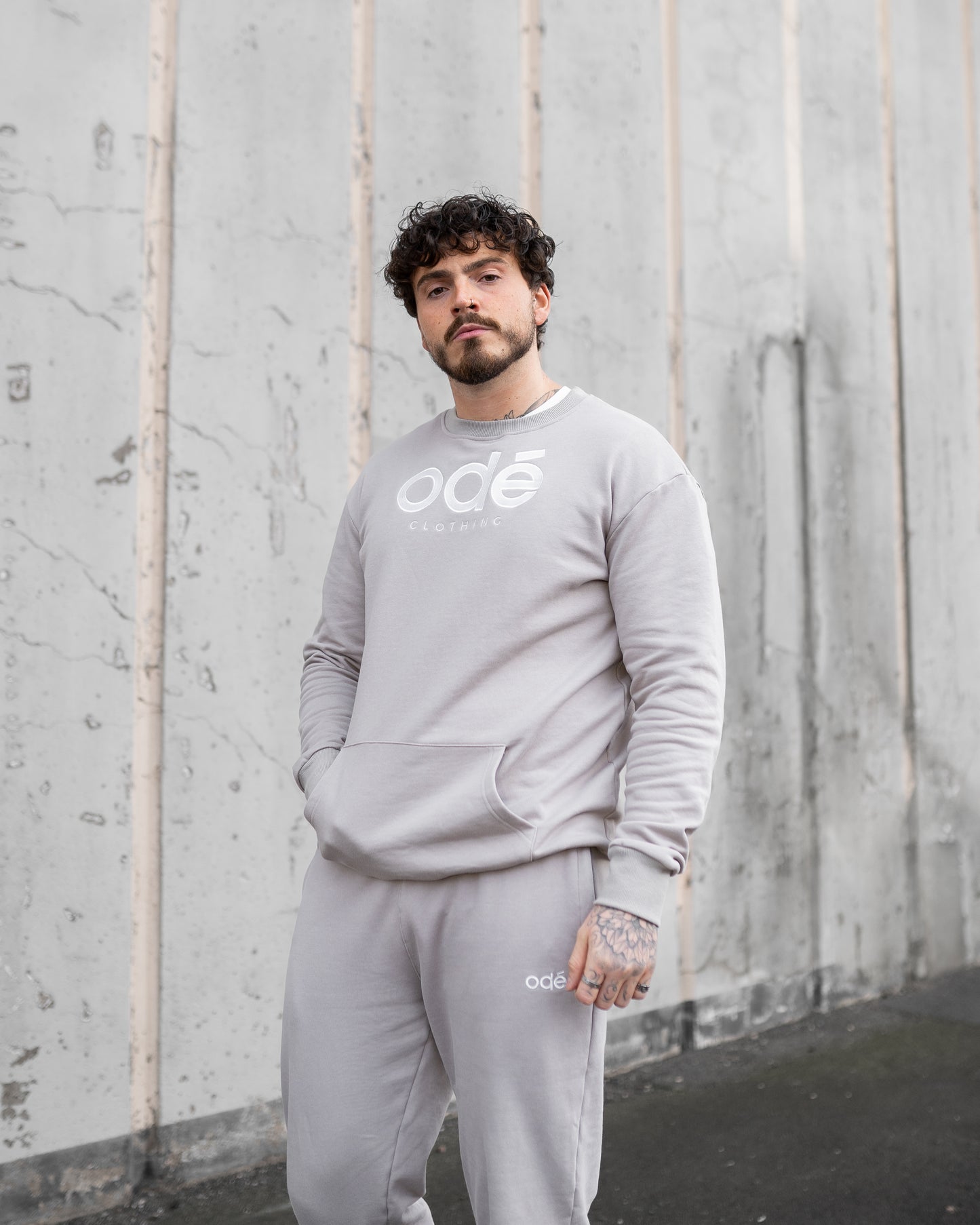 odé Slate Crewneck