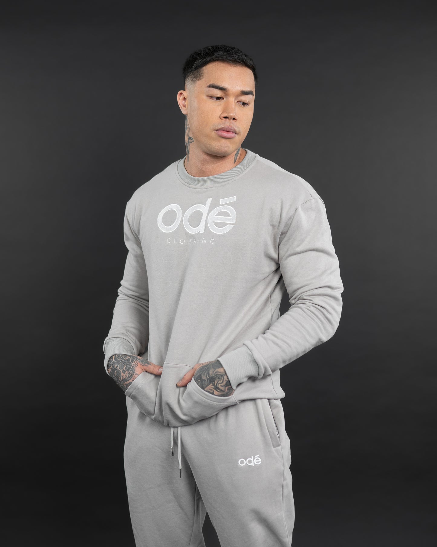 odé Slate Crewneck